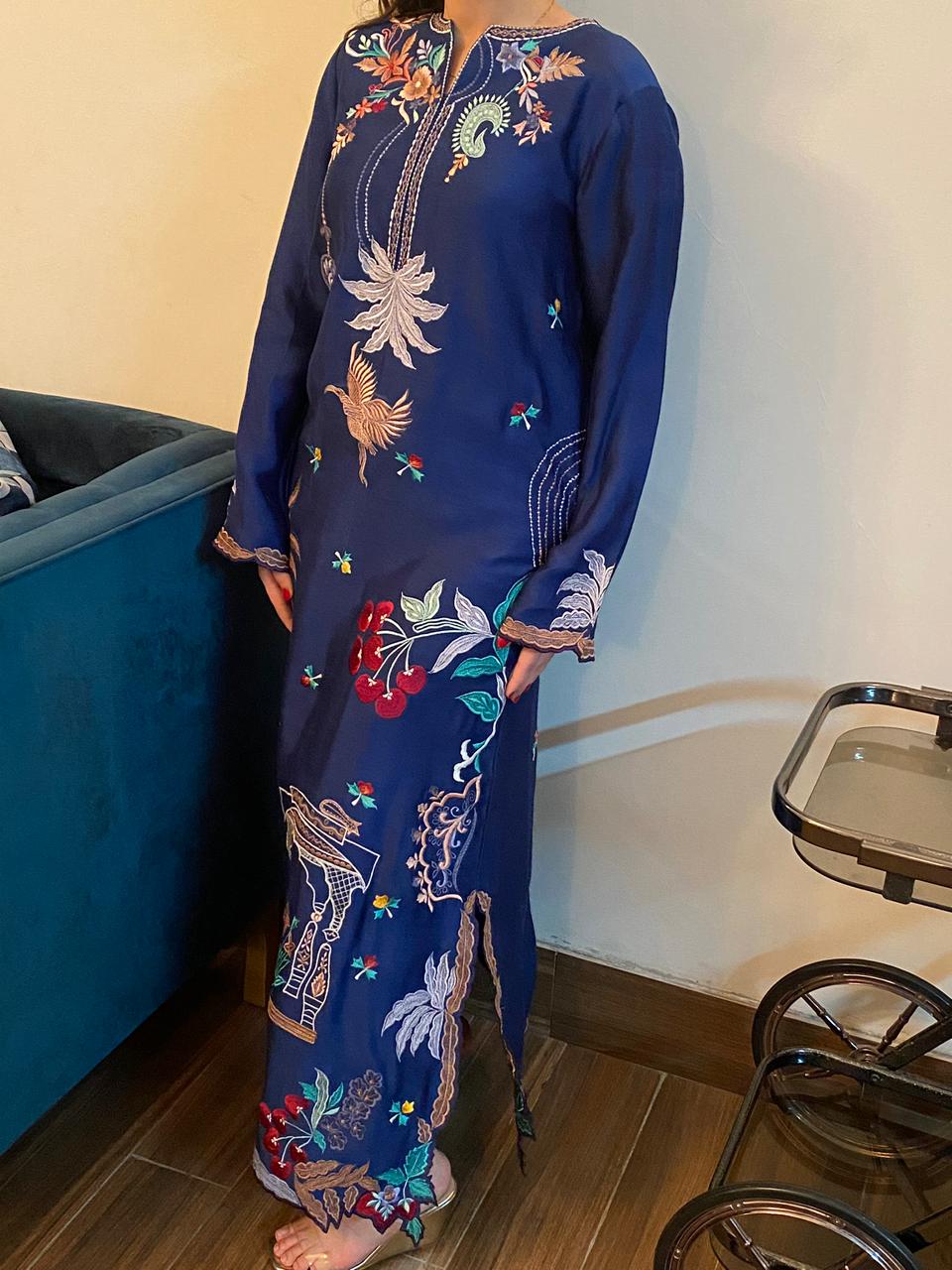Safeena Luxe Kaftaan – Handcrafted Elegance in Navy Blue